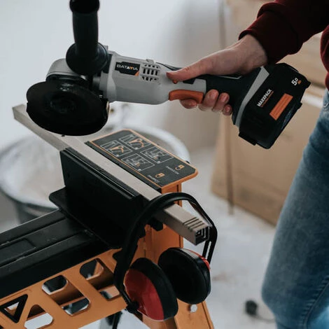 BATAVIA Akku-Winkelschleifer 18V MAXXPACK | Bürstenlos | Inkl. Akkuladegerät 2 BATAVIA Akku-Winkelschleifer 18V MAXXPACK | Bürstenlos | Inkl. Akkuladegerät – Bild 2